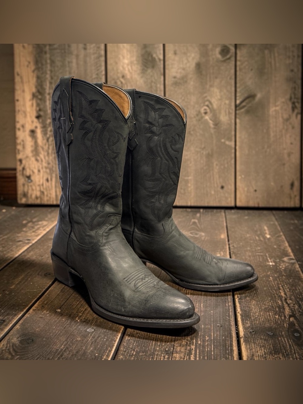 SHYANNE WOMEN'S RAVEN WESTERN BOOTS - ROUND TOE SIZE 11